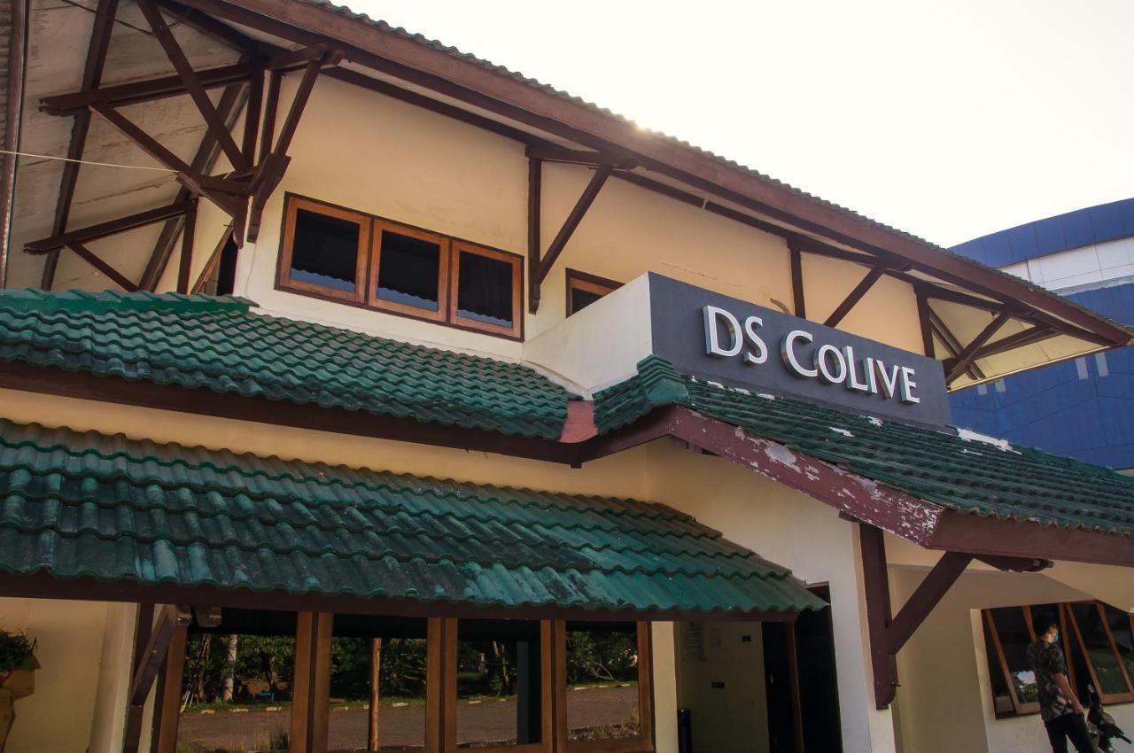 Ds Colive Marina Airport Hotel Semarang Bagian luar foto