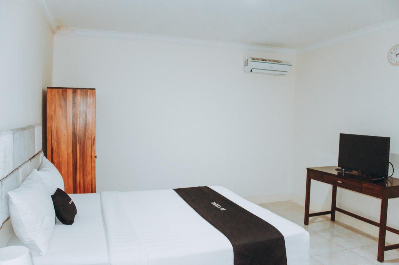 Ds Colive Marina Airport Hotel Semarang Bagian luar foto