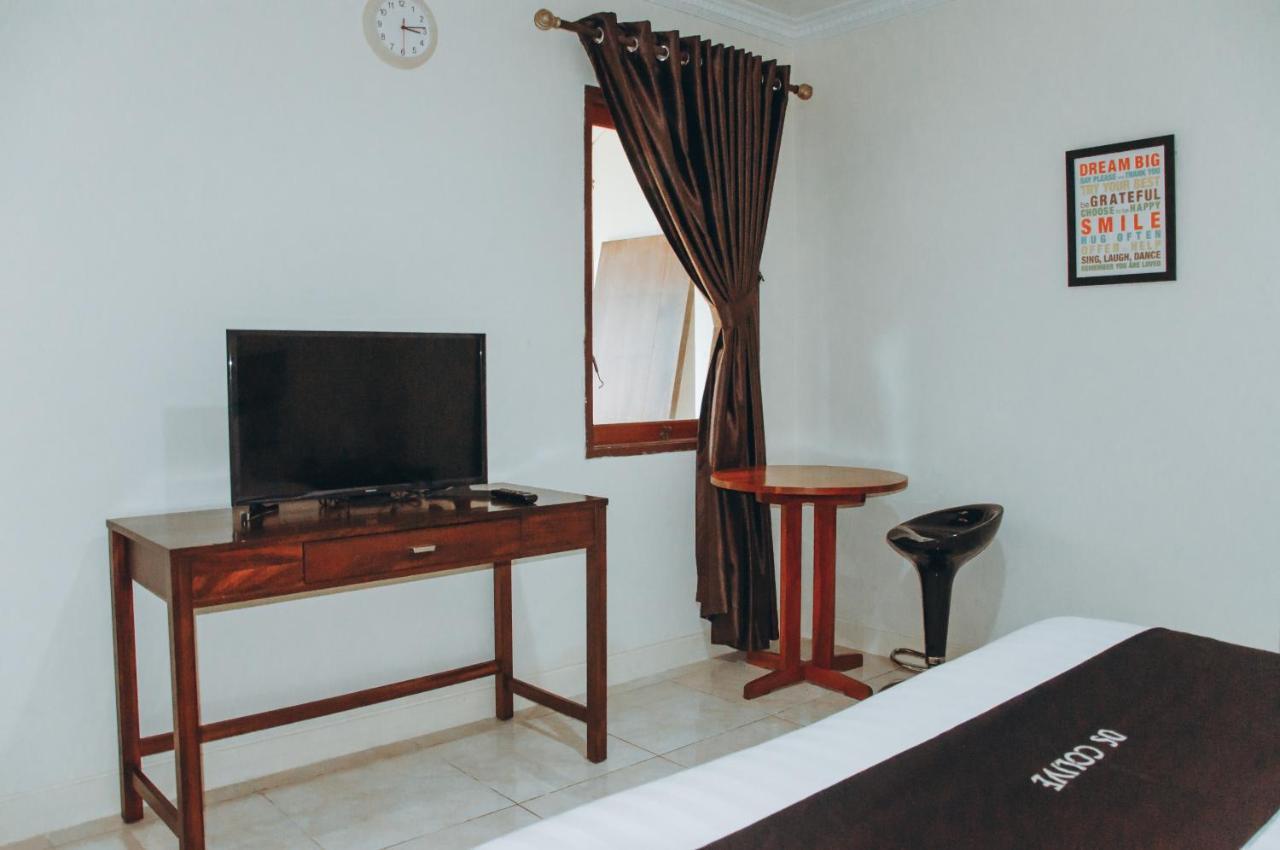 Ds Colive Marina Airport Hotel Semarang Bagian luar foto