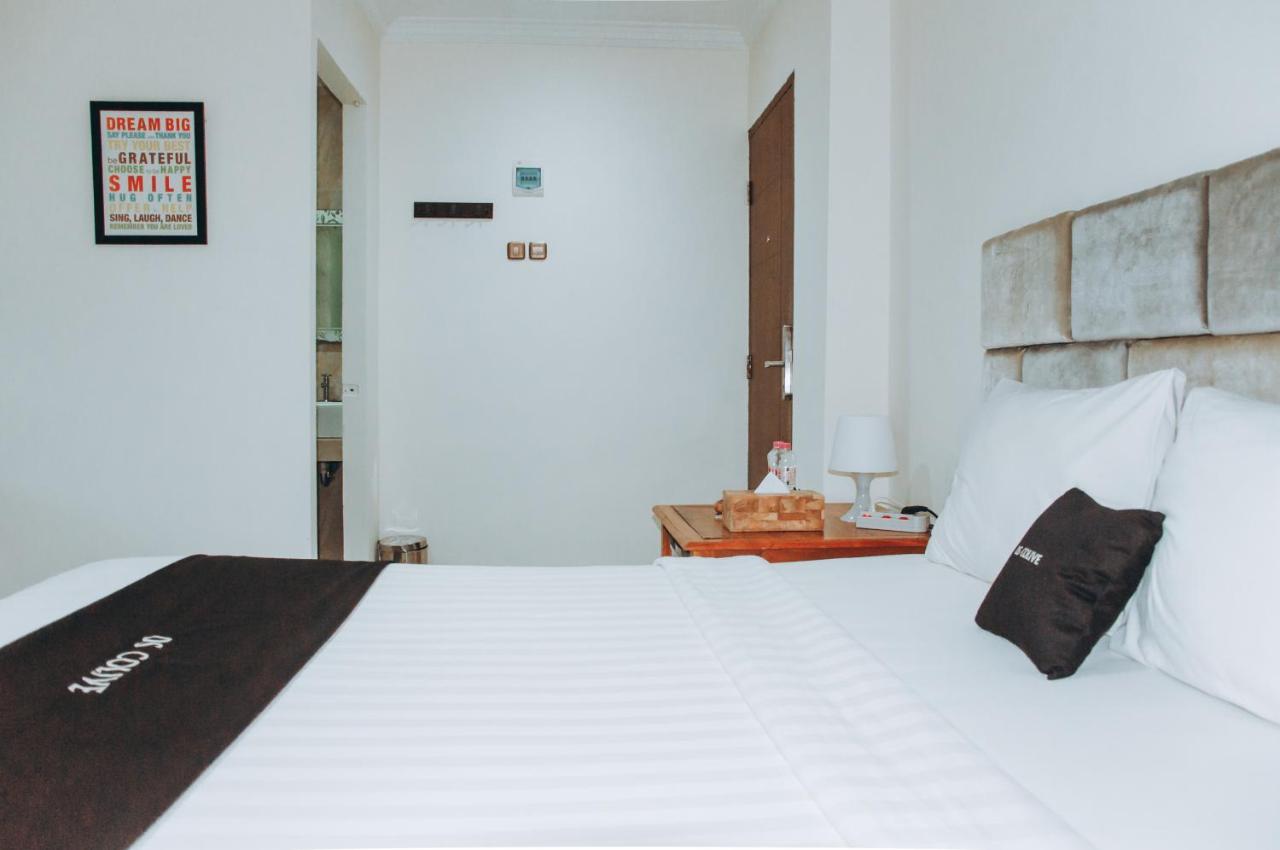 Ds Colive Marina Airport Hotel Semarang Bagian luar foto